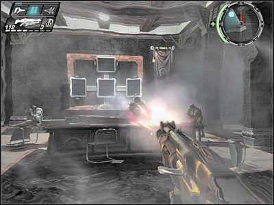 Podejdź teraz do przedstawionego na screenie centralnego komputera - Etap 6 - Heist cz.4 | TimeShift - TimeShift - poradnik do gry