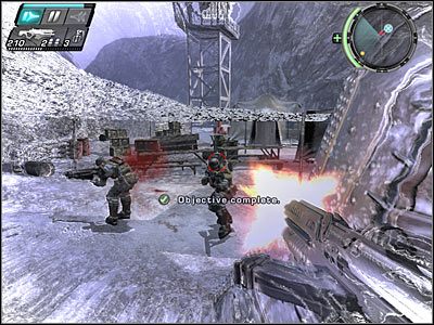 Jeśli zaś chodzi o przeciwników skrywających się w centralnej części obozu, najlepiej będzie tu używać wyrzutni rakiet - Etap 10 - Point of Impact cz.5 | TimeShift - TimeShift - poradnik do gry