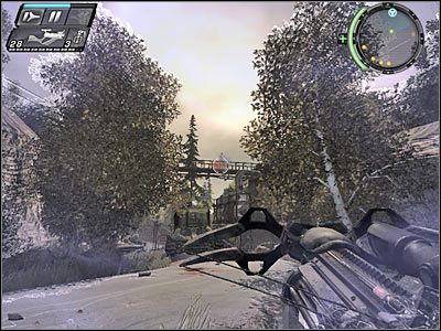 Wskakuj na znajdującą się tu ciężarówkę, dzięki czemu będziesz mógł przeskoczyć na drugą stronę płotu - Etap 12 - Road Trip cz.4 | TimeShift - TimeShift - poradnik do gry