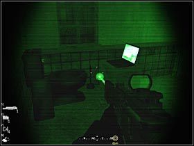 Drugi komputer ukryty jest na piętrze budynku, w którym więziony jest rosyjski agent Nikołaj - Zaciemnienie | Materiały wywiadowcze | Call of Duty 4 Modern Warfare - Call of Duty 4: Modern Warfare - poradnik do gry