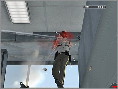 Z tego miejsca będziesz też mógł zabić snajperów okupujących dwie okoliczne wieże (screen) - Rozdział 8 - Breakout cz.6 | Kane & Lynch Dead Men - Kane & Lynch: Dead Men - poradnik do gry