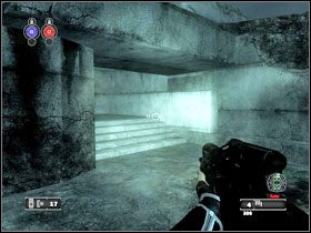 Kierując się w dół, wzdłuż ruin dojdziesz do bramy #1 , za którą udasz się dalej w dół, dochodząc do małego pola, na terenie którego znajdują się trzy działka #2 - The Path of Souls | World War II, 1942 | Clive Barkers Jericho - Clive Barkers Jericho - poradnik do gry