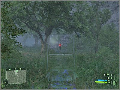 Drugi przeciwnik powinien okupować znajdujące się po lewej stronie wzgórze - Crysis: Misja 1, Contact - Zbliżenie się do strefy lądowania - solucja - Crysis - poradnik do gry