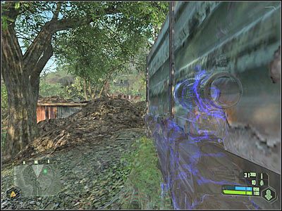 Teraz radziłbym zacząć się wychylać i zabijać wszystkich wrogów, którzy spróbują się tu zbliżyć (screen) - Crysis: Misja 3, Relic - Dotarcie do bazy wojskowej cz.2 - solucja - Crysis - poradnik do gry