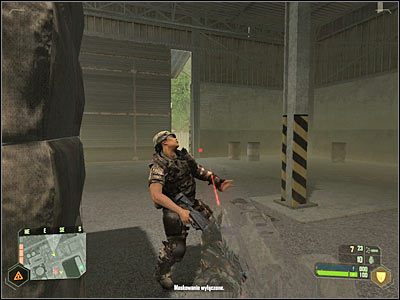Zbadaj jedno z dolnych pomieszczeń magazynu - Crysis: Misja 4, Assault - Dokonanie sabotażu na pokładzie krążownika - solucja - Crysis - poradnik do gry