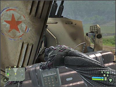 Należy się tu bardzo pilnować, gdyż w okolicy pojawi się wrogi śmigłowiec - Crysis: Misja 5, Onslaught - Zniszczenie dział przeciwlotniczych cz.1 - solucja - Crysis - poradnik do gry