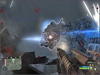 Gdy tylko otrzymasz informację, iż osłona jest nieaktywna, włącz kamuflaż i namierz pokazany na screenie obiekt - Crysis: Misja 11, Reckoning - Zniszczenie okrętu wojennego Obcych - solucja - Crysis - poradnik do gry
