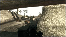 Zagrożenie nastąpi tylko raz, podczas przejazdu obok dwóch pojazdów znajdujących się na wyjeździe po prawej stronie - IRAQ - Crude Methods | BlackSite Area 51 - BlackSite: Area 51 - poradnik do gry
