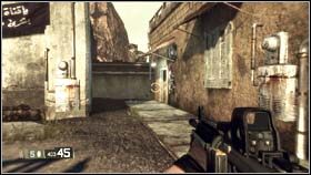 Po przejęciu kontroli nad bohaterem udaj się w kierunku budynków - IRAQ - Down Range (cz.1) | BlackSite Area 51 - BlackSite: Area 51 - poradnik do gry
