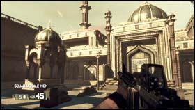 Gdy oponenci przestaną się pojawiać zejdź na dół i pozbądź się snajpera na balkonie za lewą kaplicą (zdjęcie) - IRAQ - Down Range (cz.1) | BlackSite Area 51 - BlackSite: Area 51 - poradnik do gry