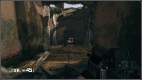 Idąc dalej w kierunku prostopadłego korytarza Twoim oczom ukaże się potwór, jednak do bezpośredniego starcia dojdzie dopiero za chwilę - IRAQ - Down Range (cz.2) | BlackSite Area 51 - BlackSite: Area 51 - poradnik do gry