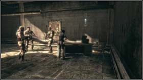 Pierwszy bonus zdobędziesz już na samym początku etapy - IRAQ - Down Range (bonusy) | BlackSite Area 51 - BlackSite: Area 51 - poradnik do gry