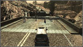 Kolejny leży po drugiej stronie zniszczonego mostu, przez co zmuszony byłeś zjechać po fragmentach jezdni na bezdroża - QUARANTINE - BOOT on the Grodnu (bonusy) | BlackSite Area 51 - BlackSite: Area 51 - poradnik do gry