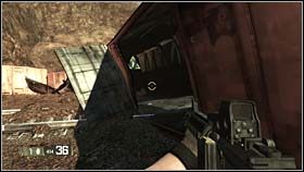 Jeden z ukrytych przedmiotów znajduje się tuż przed łazikiem (końcem etapu), we wnętrzu czerwonego wagonu (prawe zdjęcie) - QUARANTINE - Targets of Opport... (bonusy) | BlackSite Area 51 - BlackSite: Area 51 - poradnik do gry