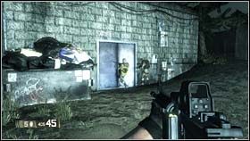 Po przejęciu całkowitej kontroli nad bohaterem skieruj się przed siebie, idąc na tyły pobliskiego budynku (lewe zdjęcie) - RACHEL - ...Fighting Them Over Here | BlackSite Area 51 - BlackSite: Area 51 - poradnik do gry