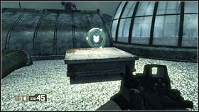 Dalsza droga prowadzi przez kładkę, na końcu której znajduje się klapa (bonus ) - RACHEL - Just a piece of paper | BlackSite Area 51 - BlackSite: Area 51 - poradnik do gry