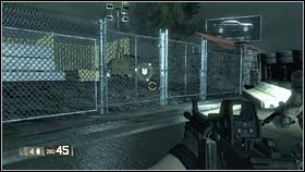 Następnie skieruj się do bramy z siatki w oddalonej części terenu i otwórz ją - RACHEL - Eminent Domain | BlackSite Area 51 - BlackSite: Area 51 - poradnik do gry