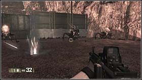 Najpierw uporaj się ze zwykłymi strzelcami, by potem stanąć w szranki z czteronożnymi monstrami - COUNTER-INSURGENCY - Hold Unit Relieved | BlackSite Area 51 - BlackSite: Area 51 - poradnik do gry