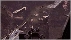 Po chwili nadlecą posiłki i wystrzelą w jego kierunku serię pocisków rakietowych - TOPSIDE - The Surge | BlackSite Area 51 - BlackSite: Area 51 - poradnik do gry