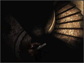 Będąc na korytarzu pobiegnij na jego przeciwległy koniec - Posiadłość Mortonów - Piwnice i Parter (5) | Edward Carnby | Alone in the Dark - Alone in the Dark: Koszmar powraca - poradnik do gry