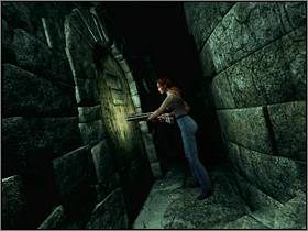 Po wyjściu z celi skieruj się do drugiego korytarza prowadzącego w dół - Fort (2) | Aline Cedrac | Alone in the Dark Koszmar powraca - Alone in the Dark: Koszmar powraca - poradnik do gry