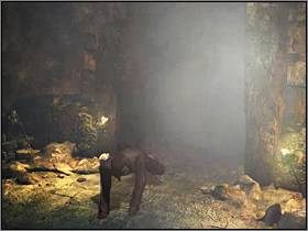 Wkrótce natkniecie się na Alana, odprawiającego rytuał otwierania bramy prowadzącej do świata ciemności - Świat Mroku (1) | Aline Cedrac | Alone in the Dark Koszmar powraca - Alone in the Dark: Koszmar powraca - poradnik do gry