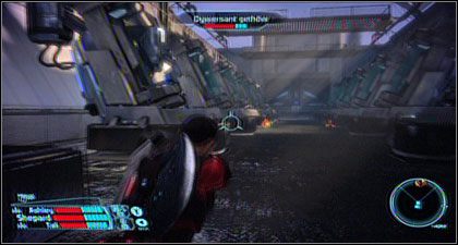 Biegnąc w stronę drugiej wieży przeciwlotniczej (VIR6-D) zauważymy transporter dostarczający gethom posiłków - Mass Effect: Podłożenie bomby - Virmir, solucja, opis przejścia - Mass Effect - poradnik do gry