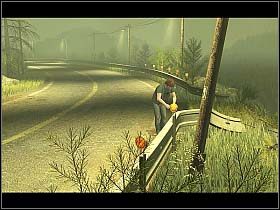 Tu na wprost otwartych drzwi budynku usypana jest sterta piachu - Noc trzecia (cz.3) | Reprobates U Bram Śmierci - Reprobates: U Bram Śmierci - poradnik do gry