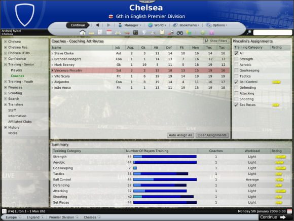 W oknie Coaches - Coaching Attributes widzimy wszystkich trenerów pierwszego zespołu i opis ich umiejętności - Asystenci i trenerzy (1) - Prowadzenie drużyny - Football Manager 2008 - poradnik do gry