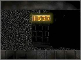 Klawiatura umiejscowiona jest na ścianie, tuż (po lewej) przy drzwiach - Wtorek, popołudnie (cz.2) | Rozdział 3 - Przeciwnik | Overclocked - Overclocked: Historia o przemocy - poradnik do gry