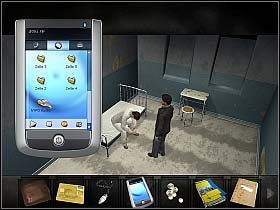 McNamara wpada na pewien pomysł, w związku z którym udaje się przed budynek szpitala, by tradycyjnie na schodach porozmawiać z Morettim - Wtorek, popołudnie (cz.3) | Rozdział 3 - Przeciwnik | Overclocked - Overclocked: Historia o przemocy - poradnik do gry