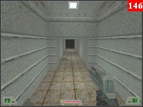 Wejdź do budynku przez drzwi po prawej, zabierz apteczkę i kamizelkę oraz uruchom windę wciskając przycisk umieszczony w następnym pomieszczeniu na ścianie po stronie lewej - Misja 05 - Irak (1) | Opis przejścia Soldier of Fortune - Soldier of Fortune - poradnik do gry