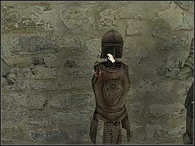 Z tego samego stołu przywłaszcza sobie także leżące na ściereczce (bliżej ściany) mosiężną buteleczkę z oleistą substancją oraz metalową miseczkę - Noc z 18 na 19 lipca 1895 cz.3 - Sherlock Holmes kontra Arsene Lupin - poradnik do gry