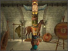 Przechodzi dalej i w drugim z pomieszczeń zauważa klapę w suficie - 18 lipca 1895 cz.4 - Sherlock Holmes kontra Arsene Lupin - poradnik do gry