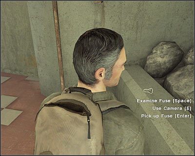 Zanim zajmiesz się dokładnym zbadaniem wszystkich pomieszczeń stacji, warto byłoby rozwiązać problem wpisania kodu - 1x04 - Forty-Two cz.5 | Lost Zagubieni - Lost: Zagubieni - poradnik do gry