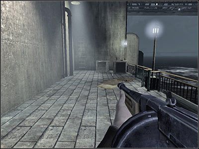 Po znalezieniu się na nowej kładce skręć w prawo i zacznij przemieszczać się prosto - Poziom drugi (cz.1) | Akt 3 - Londyn | Turning Point: Fall of Liberty - Turning Point: Fall of Liberty - poradnik do gry