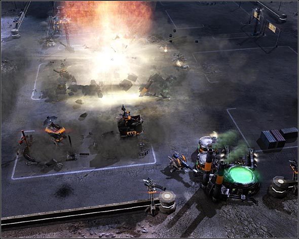 Wykorzystaj broń jądrową, zanim dokonasz frontalnego ataku na bazę GDI. - Akt 3 - A słowo ciałem się stało - Command & Conquer 3: Gniew Kanea - poradnik do gry