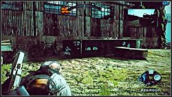 Trzecią znajdziesz po jedynym w tej misji manewrze back-to-back, w drodze do punktu ewakuacji - Poradnik do gry - Walizki z danymi | Army of Two - Army of Two - poradnik do gry