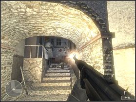 Wyjdź na ulicę i podążaj wytyczoną ścieżką - Poradnik do gry - Misja 1 - Na tyłach wroga | Mortyr Operacja Sztorm - Mortyr: Operacja Sztorm - poradnik do gry