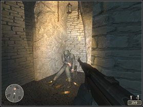 Podążaj przed siebie, aż dojdziesz do zalanego tunelu [1] - Misja 4 - Ukryta droga | Mortyr Operacja Sztorm - Mortyr: Operacja Sztorm - poradnik do gry