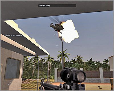 Teraz musisz jedynie zbliżyć się do stojącego obok zniszczonego śmigłowca zdrajcy - Ostateczna rozgrywka (cz.2) | Akt 7 - Posiadłość | Rainbow Six Vegas 2 - Tom Clancys Rainbow Six Vegas 2 - poradnik do gry