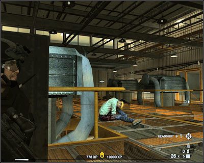 Skieruj się teraz w stronę oznaczonych przez grę drzwi - Piece (cz.2) | Akt 6 - Pustynia w Newadzie | Rainbow Six Vegas 2 - Tom Clancys Rainbow Six Vegas 2 - poradnik do gry