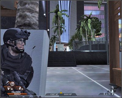 Uważaj na stanowisko maszynowe po lewej stronie (screen) - Penthouse (cz.5) | Akt 5 - Teatr | Rainbow Six Vegas 2 - Tom Clancys Rainbow Six Vegas 2 - poradnik do gry