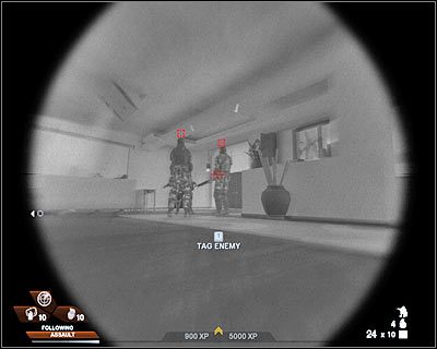 Jeśli chcesz, możesz skierować się na balkonik, atakując z tego miejsca wrogów w momencie przeprowadzenia szturmu (screen) - Penthouse (cz.1) | Akt 5 - Teatr | Rainbow Six Vegas 2 - Tom Clancys Rainbow Six Vegas 2 - poradnik do gry