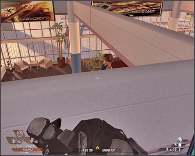 Na drugim końcu tej platformy skręć w lewo, a dotrzesz do schodów - Północna hala (cz.1) | Akt 4 - Centrum konferencyjne | Rainbow Six Vegas 2 - Tom Clancys Rainbow Six Vegas 2 - poradnik do gry