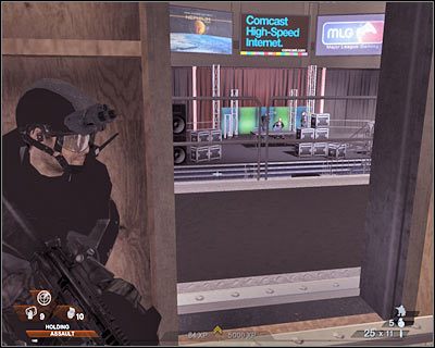 Wydaj swoim ludziom rozkaz do przeprowadzenia szturmu - Hala wystawowa (cz.5) | Akt 4 - Centrum konferencyjne | Rainbow Six Vegas 2 - Tom Clancys Rainbow Six Vegas 2 - poradnik do gry