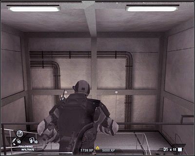 Zbliż się ostrożnie do drzwi - Południowa hala (cz.1) | Akt 4 - Centrum konferencyjne | Rainbow Six Vegas 2 - Tom Clancys Rainbow Six Vegas 2 - poradnik do gry