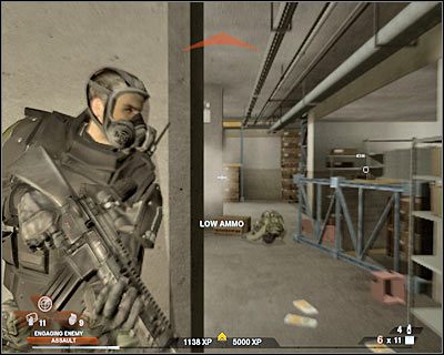 Na kolejnych przeciwników wpadniesz za rogiem - Hala sportowa (cz.4) | Akt 3 - Centrum rekreacyjne | Rainbow Six Vegas 2 - Tom Clancys Rainbow Six Vegas 2 - poradnik do gry