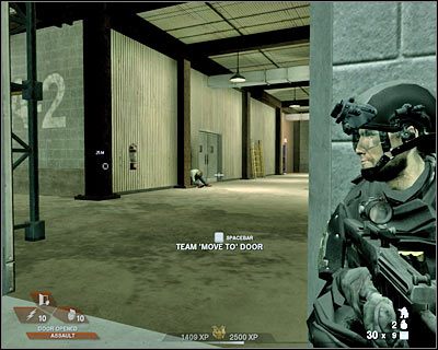 Musisz być bardzo dokładny, w przeciwnym wypadku akcja zakończy się niepowodzeniem - Zakłady (cz.4) | Akt 2 - Stara część Vegas | Rainbow Six Vegas 2 - Tom Clancys Rainbow Six Vegas 2 - poradnik do gry