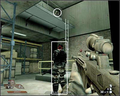 Ustaw się teraz gdzieś po prawej stronie i przygotuj do szturmu na to pomieszczenie - Zakłady (cz.3) | Akt 2 - Stara część Vegas | Rainbow Six Vegas 2 - Tom Clancys Rainbow Six Vegas 2 - poradnik do gry